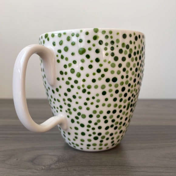 Hand Painted Green Dot Mug - Picture 5 of 8